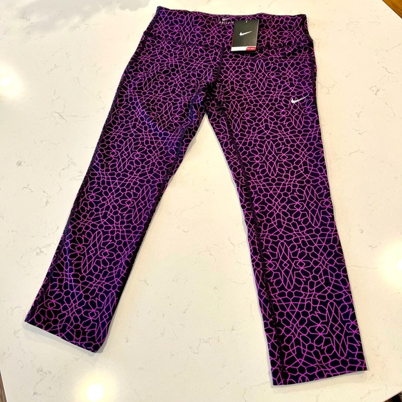 Nike Pants - Nike dry fit run crop legging. Medium